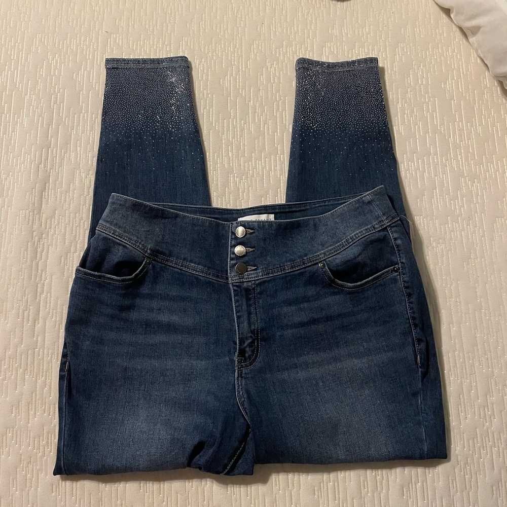 Ankle length jeans with bling!
